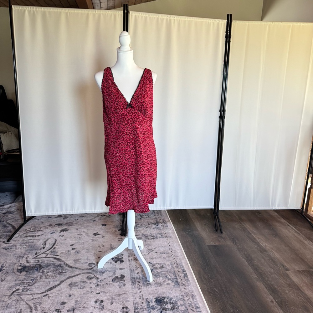Wild Fable Red V-Neck Sleeveless Mini Sundress